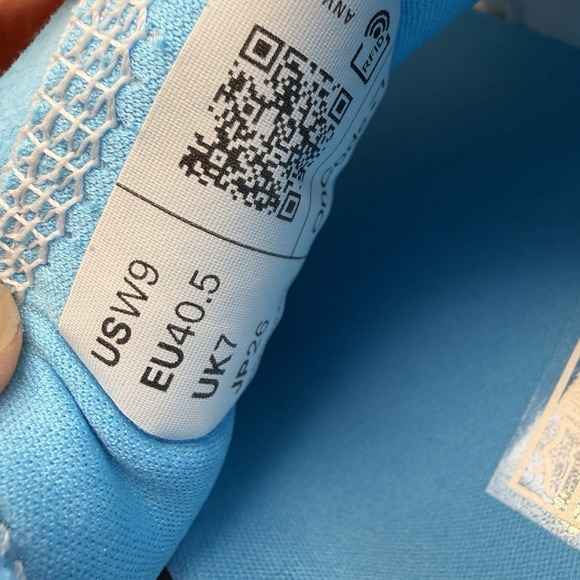 On Running Cloudsurfer Trail Blue Beige Women 9 Road Running Shoes 3WE10103042 - Picture 9 of 11